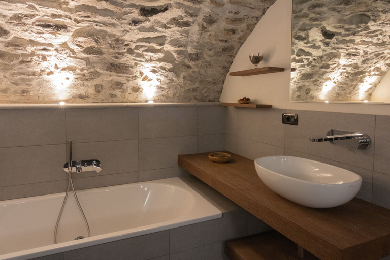 Bathroom 4, The Amazing Villa Claudia Tuscany Style, Como