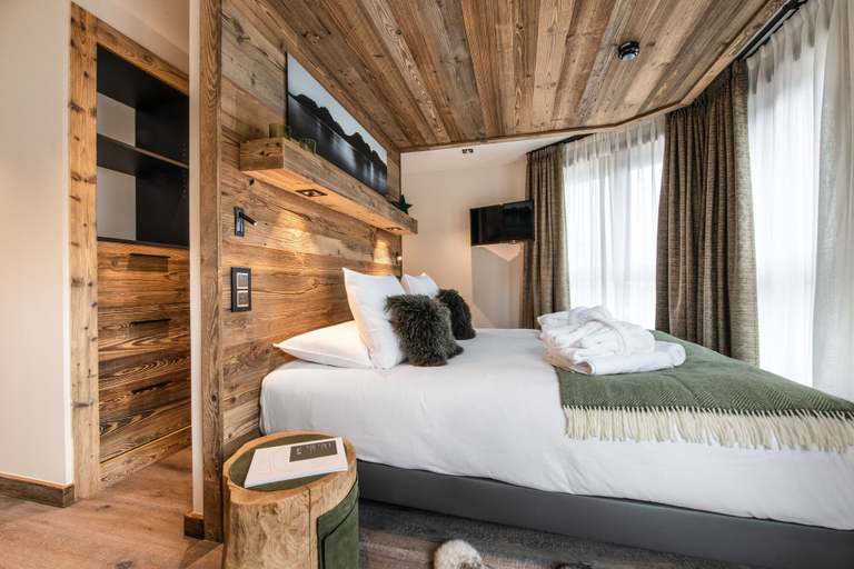 Bedroom 5, Manali Lodge by Alpine Resorts, Savoie