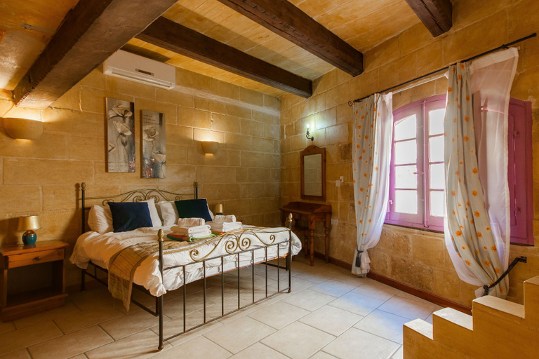 Bedroom 3, Gozitan Farmhouse with Pool - PP 1