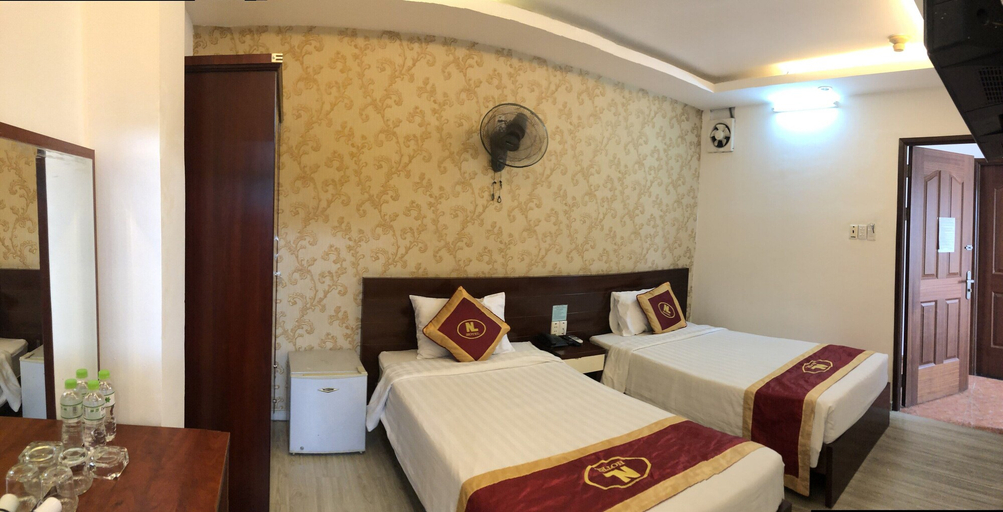 Bedroom 3, New Legend Hotel, District 1