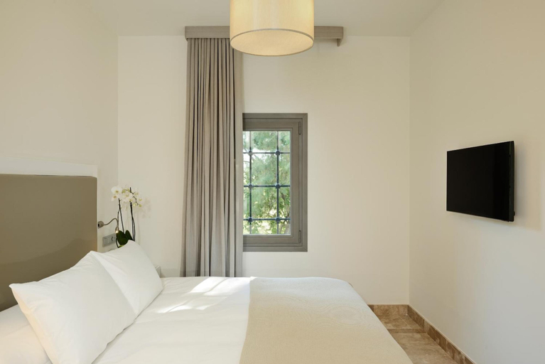 Bedroom 2, Yalikavak Marina Garden Hotel, Bodrum