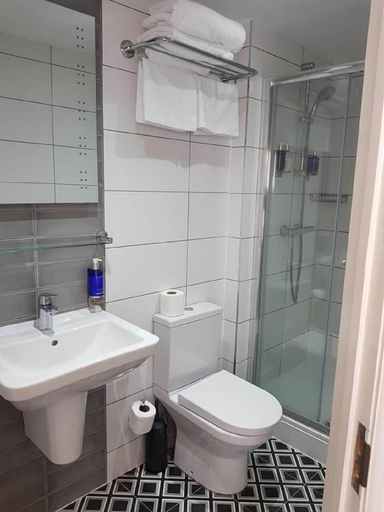 Bathroom 4, The Eaton Townhouse, London