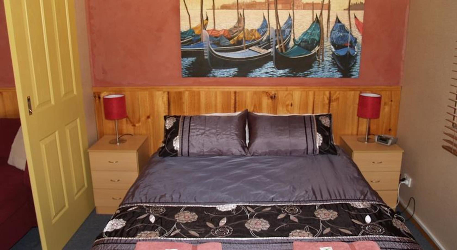 Bedroom 2, Launceston Holiday Park Legana, West Tamar - Pt A