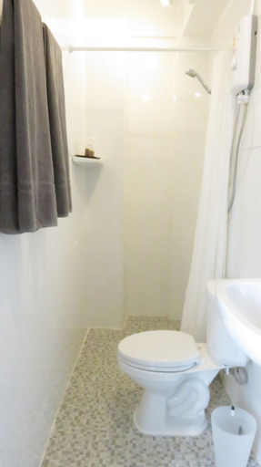 Bathroom 4, Baan 192 - Adults Only, Khlong San