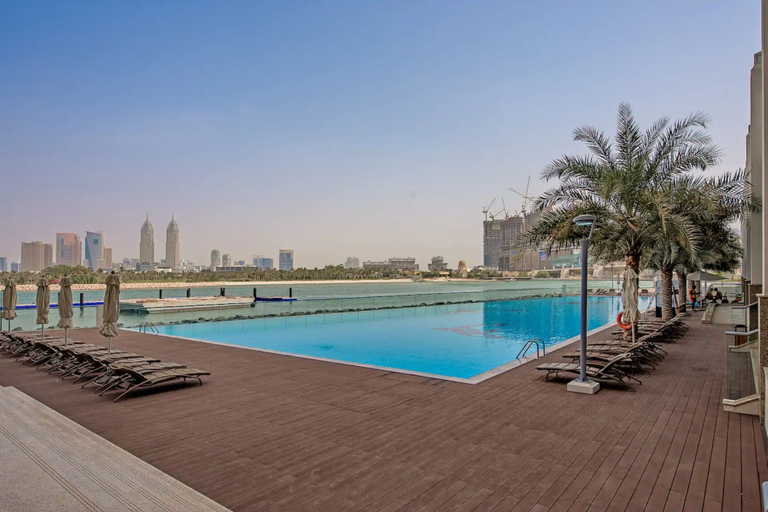 Sport & Beauty 5, Stunning 1 Bedroom Sea View on the Palm, Dubai