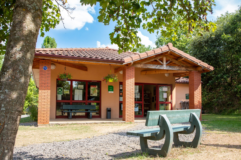Exterior & Views 2, Camping De La Bageasse, Haute-Loire