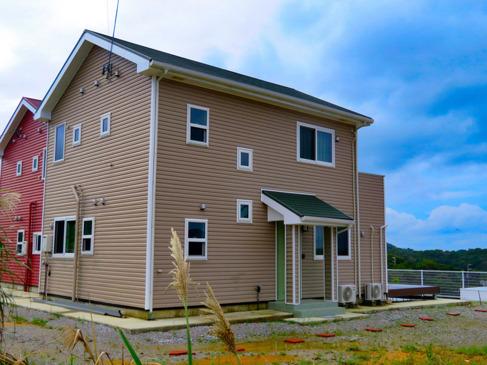 Exterior & Views 2, Guesthouse Saint, Motobu