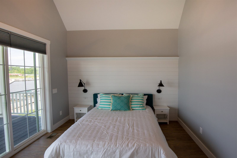 Bedroom 1, Harbor Lights #228, La Salle
