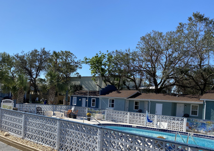 Exterior & Views 2, Gulf Coast Inn, Santa Rosa