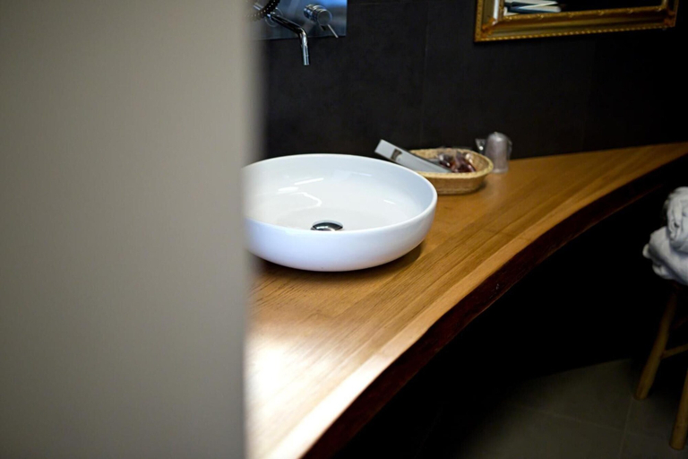 Bathroom 3, Hotel Tiro a Volo, Napoli