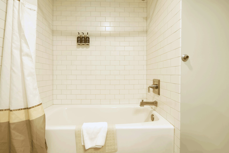 Bathroom 5, Grand Canyon Railway Hotel, Coconino