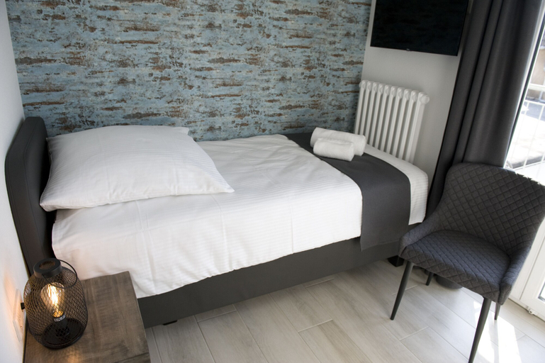 Bedroom 2, Hotel Central Wesseling, Rhein-Erft-Kreis
