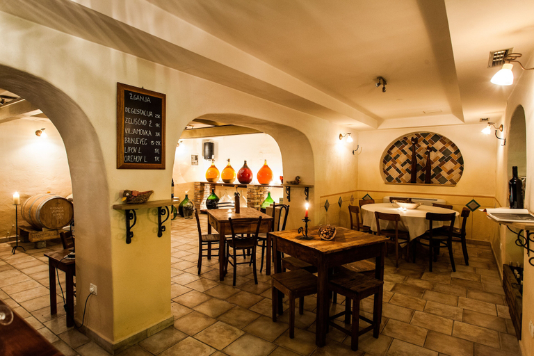 Food & Drinks 4, Špacapanova hiša, Komen
