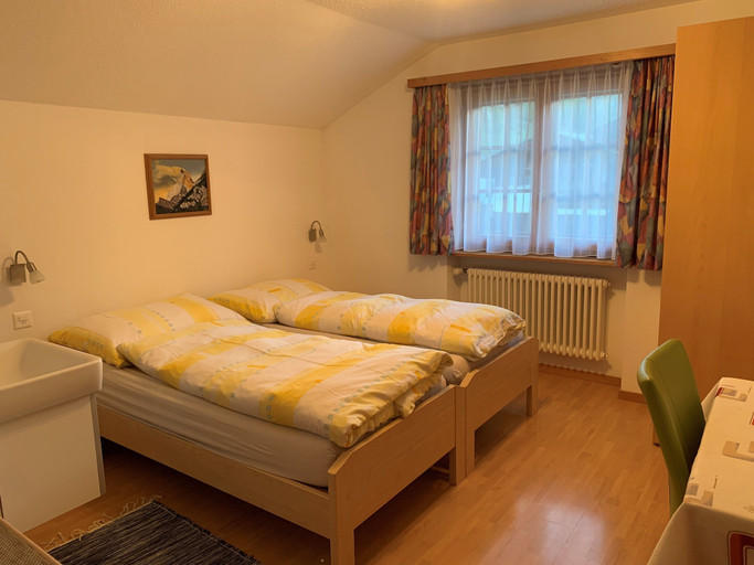 Bedroom 2, Chalet Medi, Visp