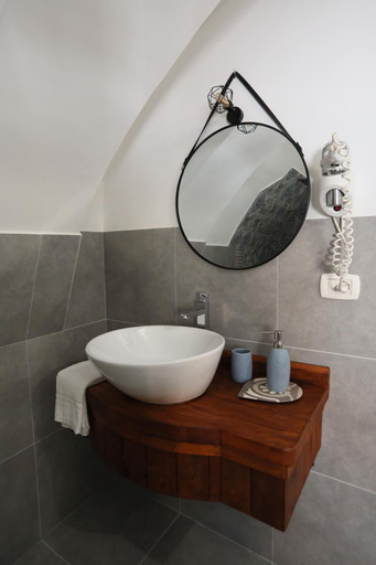 Bathroom 3, Due Passi Dal Borgo Antico, Bari