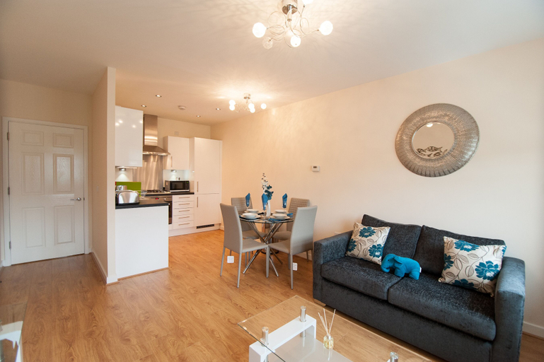 Others 5, Station Suites, Hertfordshire