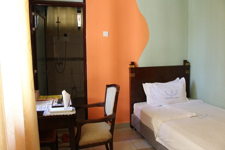 Bedroom 3, Stay Inn Hotel, Ilala