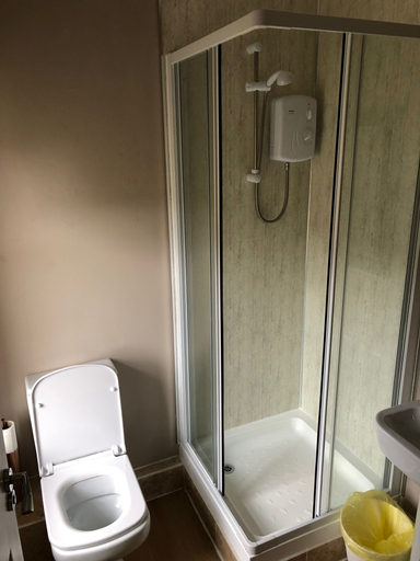 Bathroom 4, Riggend farm bed and breakfast, North Lanarkshire