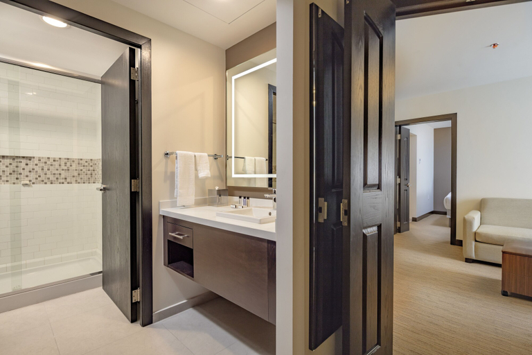 Bathroom 5, Staybridge Suites SILAO, Silao