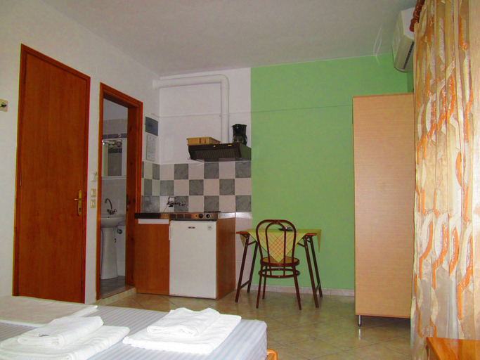 Bedroom 2, Pandora Studios, Thessaly