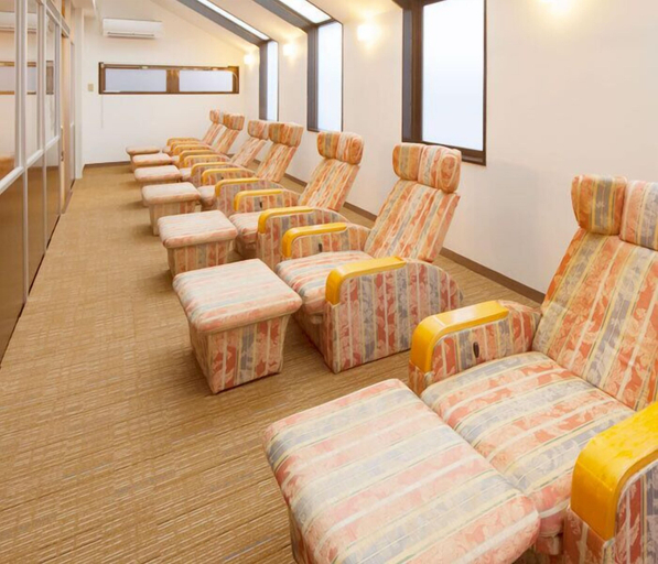 Others 3, Sauna & Capsule Hotel Hollywood - Caters to Men, Okayama