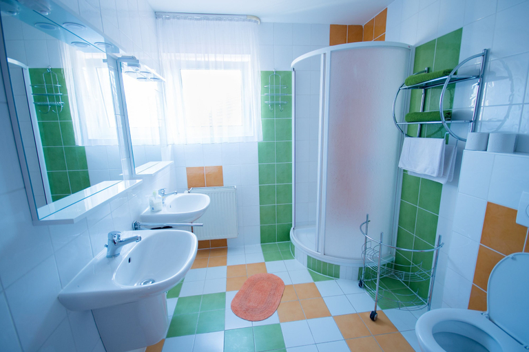 Bathroom 3, Penzion Ajda, Liptovský Mikuláš