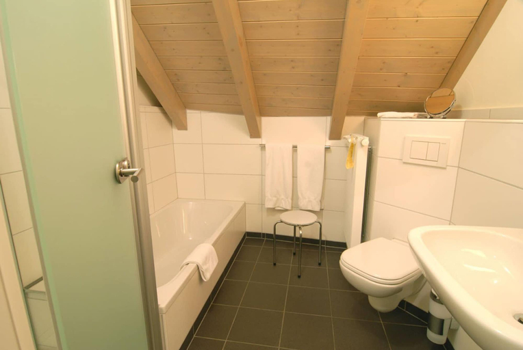 Bathroom 4, RotHweinHotel, Kitzingen