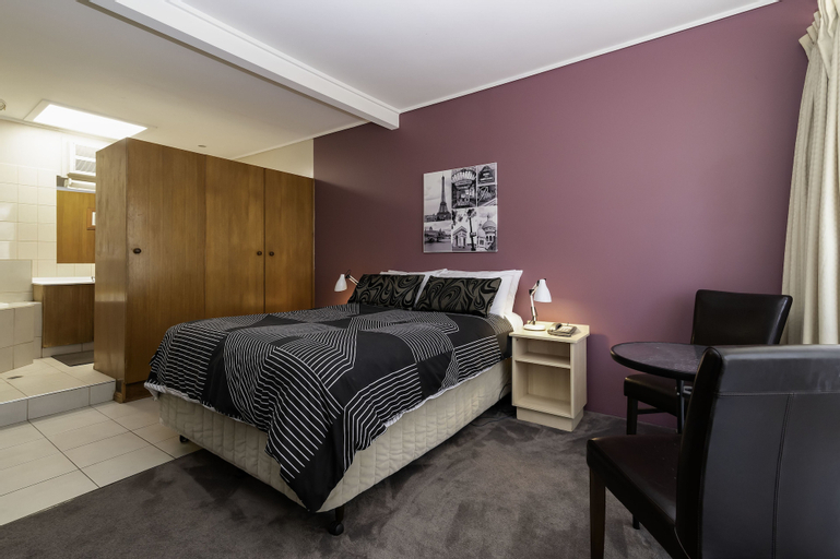Bedroom 16