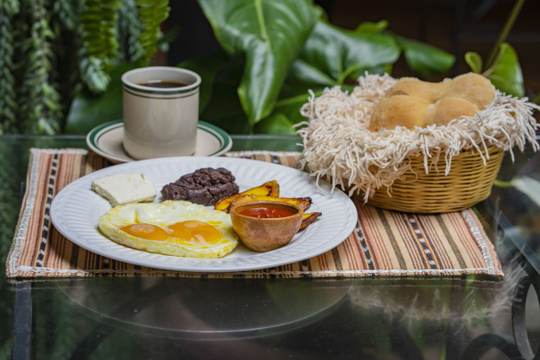 Food & Drinks 5, Palacio Chico 1948, Antigua Guatemala