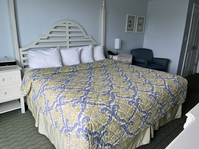 Bedroom 3, Miramar Condominiums, Worcester