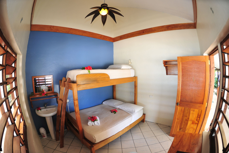 Bedroom 3, Hideaway Island Resort, Mele