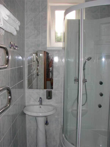 Bathroom 3, Hotel Miranda, Gelendzhik gorsovet