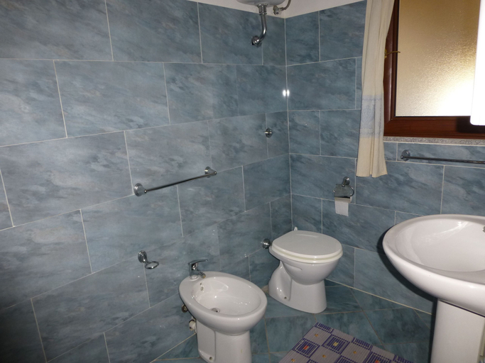 Bathroom 4, Comino Alto Agriturismo e Appartamenti, Nuoro