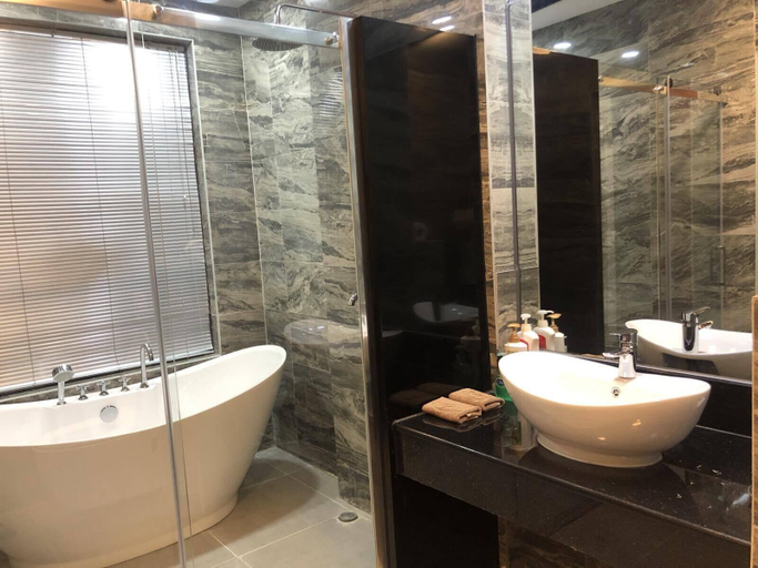 Bathroom 5, Excel River View Hotel, Yangon
