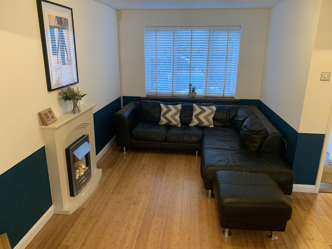Others 5, 4 bedroom worker property parking, Northamptonshire