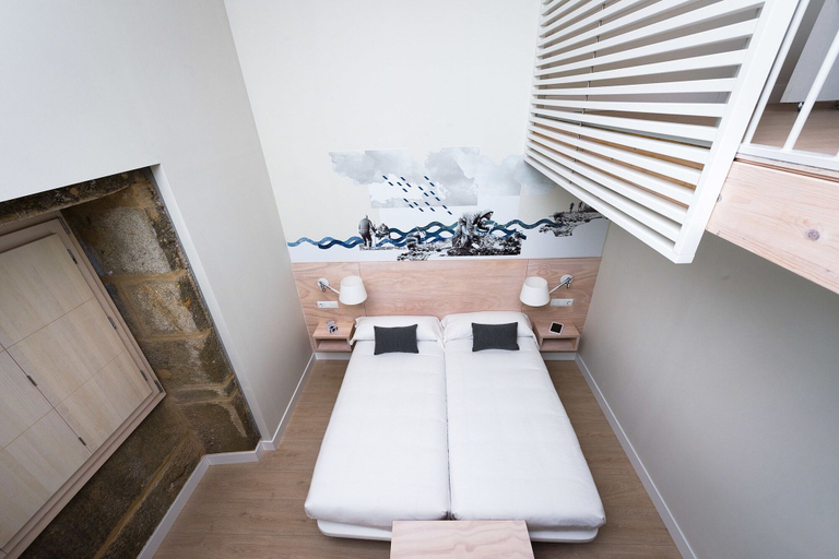 Bedroom 4, Hotel Tematico Do Banco Azul, A Coruña