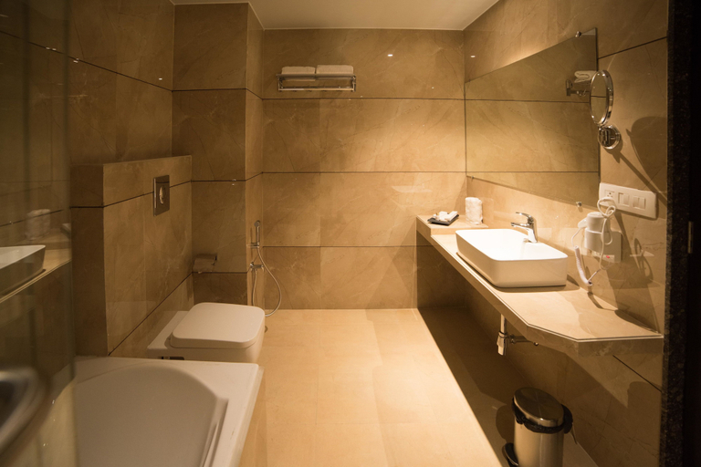 Bathroom 5, Hotel Virgo Sumeru, Bhavnagar