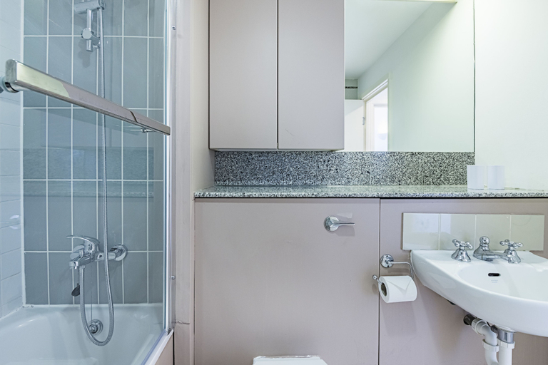 Bathroom 3, Deluxe Kensington Apartment With Balcony, London