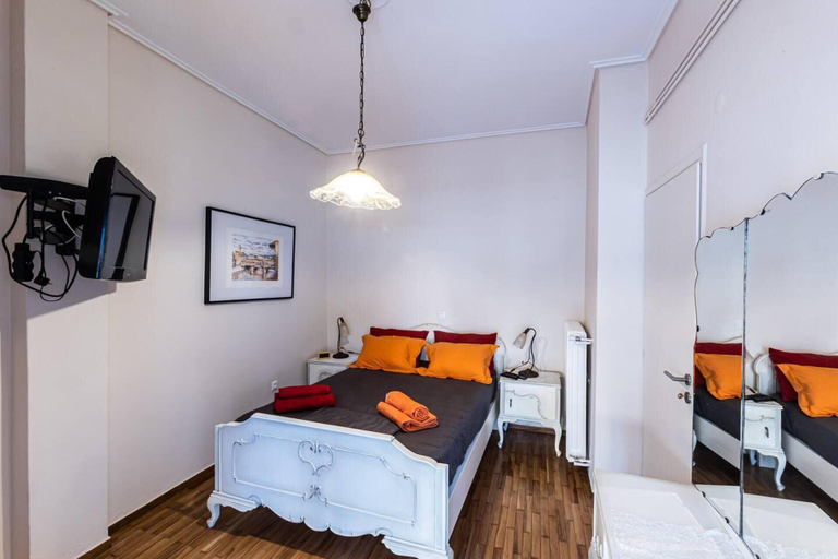 Bedroom 3, Ami's Apartment a Cosy 2-bed House in Athina, Attica