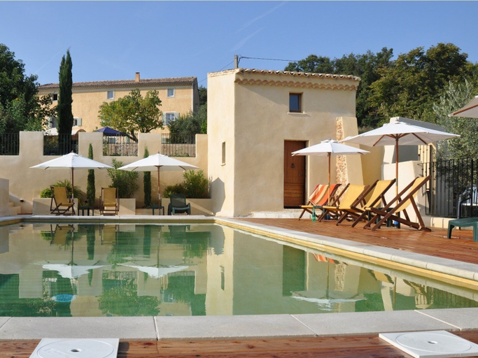 Sport & Beauty 1, Le Mas de la Lause, Vaucluse
