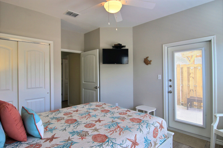 Bedroom 3, Sea-esta, Nueces