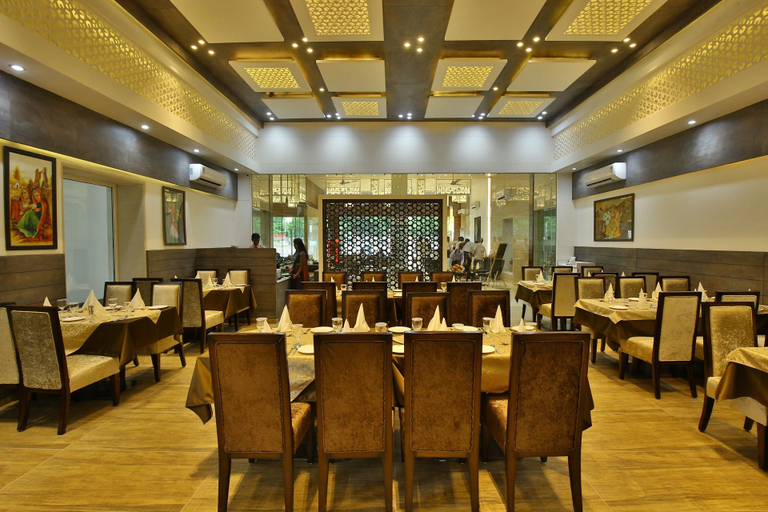 Food & Drinks 4, Jhansi Hotel, Jhansi