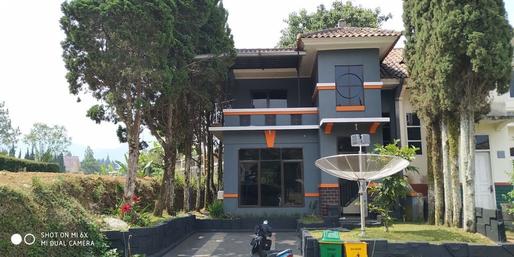 Villa Wahyu 3 Bedroom, Bogor