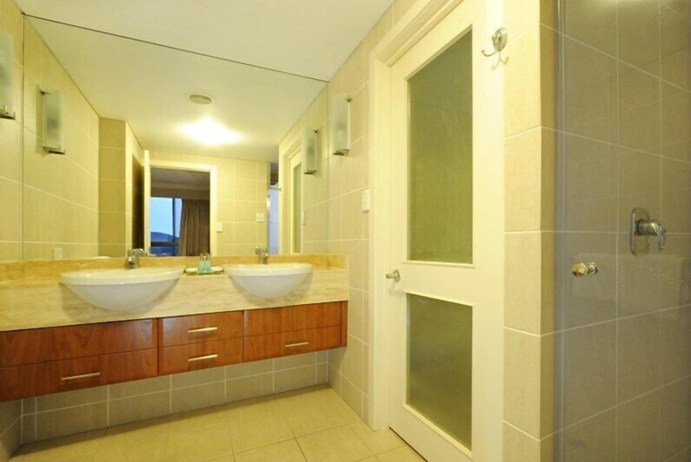 Bathroom, Ocean Pearl - Airlie Beach, Whitsunday