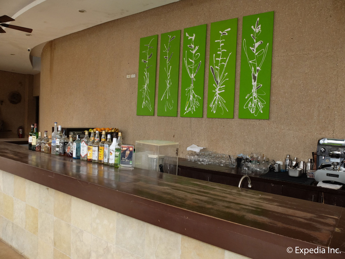 Food & Drinks 5, Asya Premier Suites, Malay