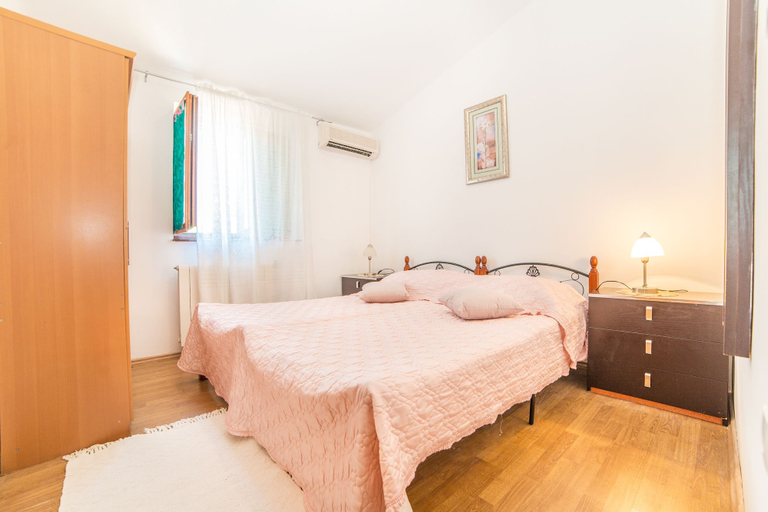 Bedroom 3, Vacation Pool Apartments, Sveta Nedelja