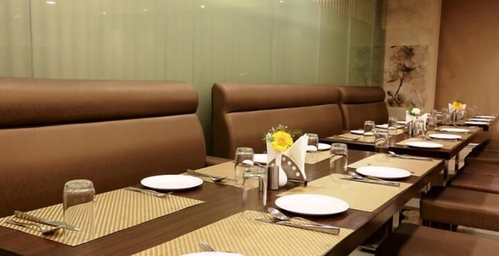Food & Drinks, The Premium Chennai, Kancheepuram