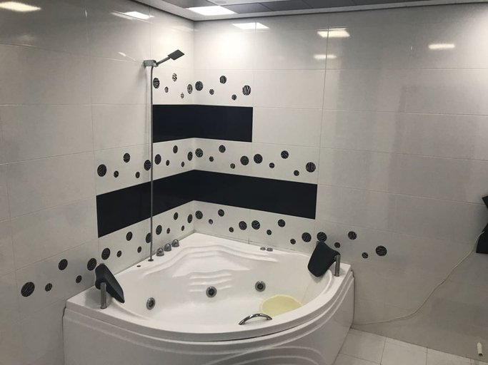 Bathroom 4, Baku Family Apartments, Baku