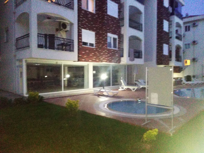 Front of property - evening/night, Lux Ev, Manavgat