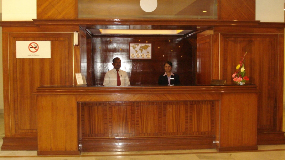 Others 4, City Inn, Pune